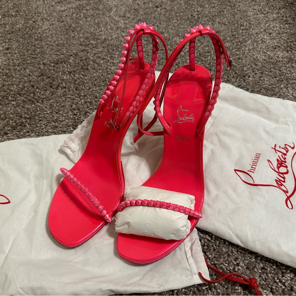 Christian Louboutin So Me 100